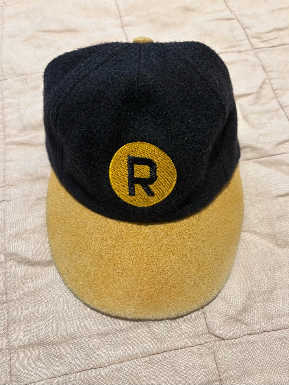 100% wool Roots Black and Yellow Baseball Cap with 'R' Patch